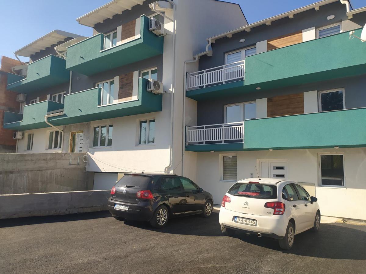 Ferienwohnung Stan Na Dan Elena Lukavica Exterior foto