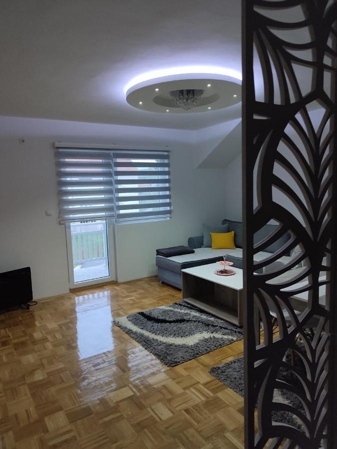 Ferienwohnung Stan Na Dan Elena Lukavica Exterior foto